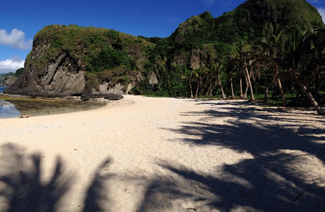 Homoron White Beach-Basco必去景点