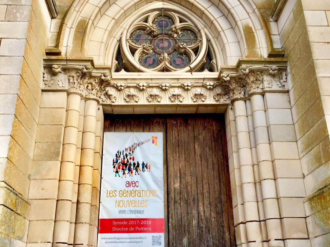 Eglise Saint-Martial-Montmorillon必去景点