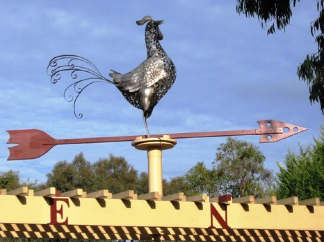 Myrniong旅游景点-1000 Weather Vanes