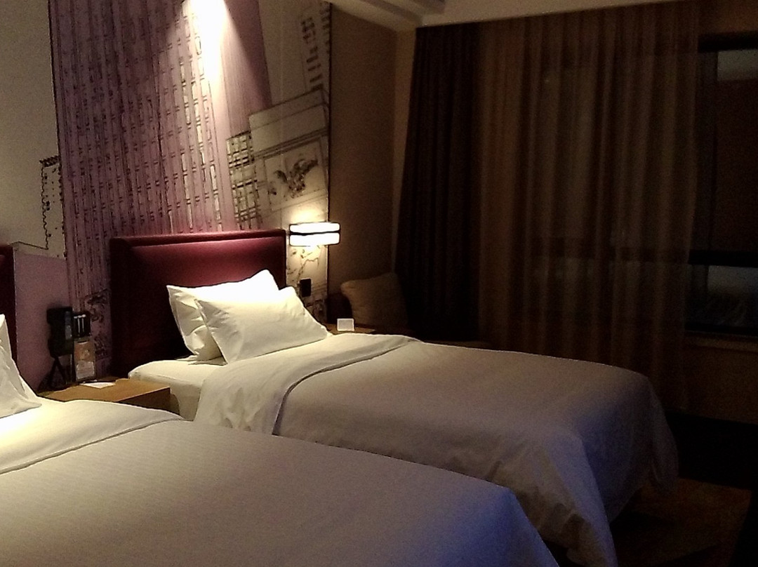 吉林大街希尔顿欢朋酒店主图