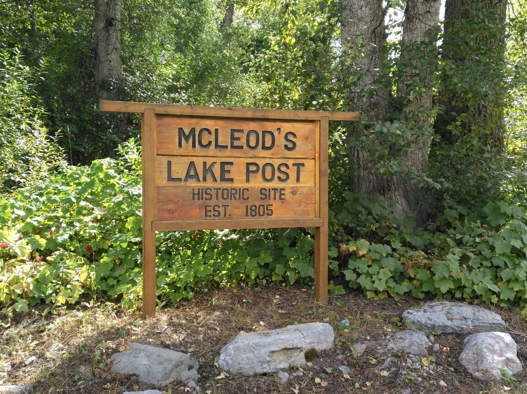 Fort McLeod Historic Park景点图片