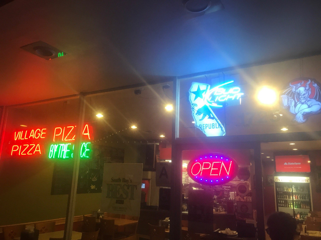 Riviera Village Pizza主图