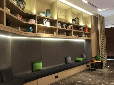 上海亚朵酒店陆家嘴八佰伴店主图