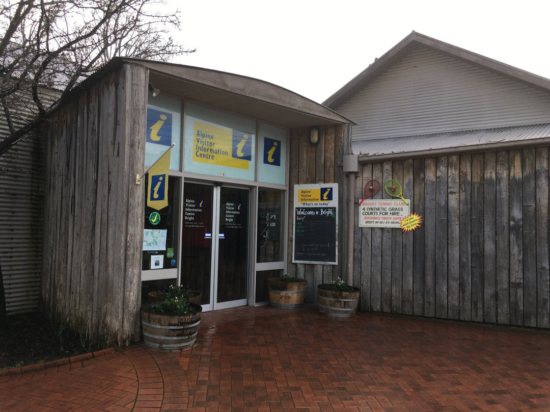 Alpine Visitors Information Centre Bright