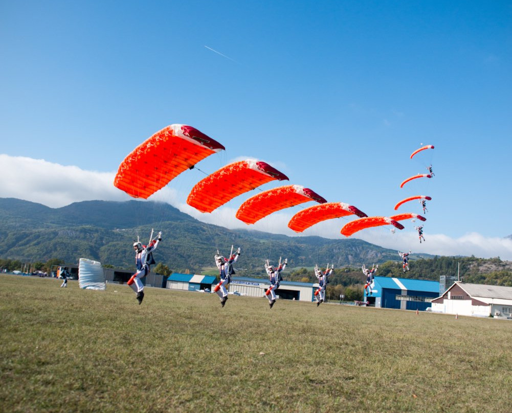 Sunset Parachutisme景点图片