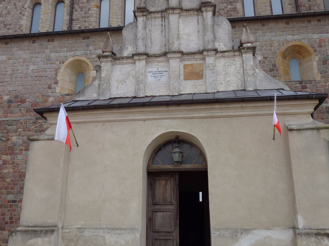 The Collegiate Church of St.Mary and St.Alexius景点图片
