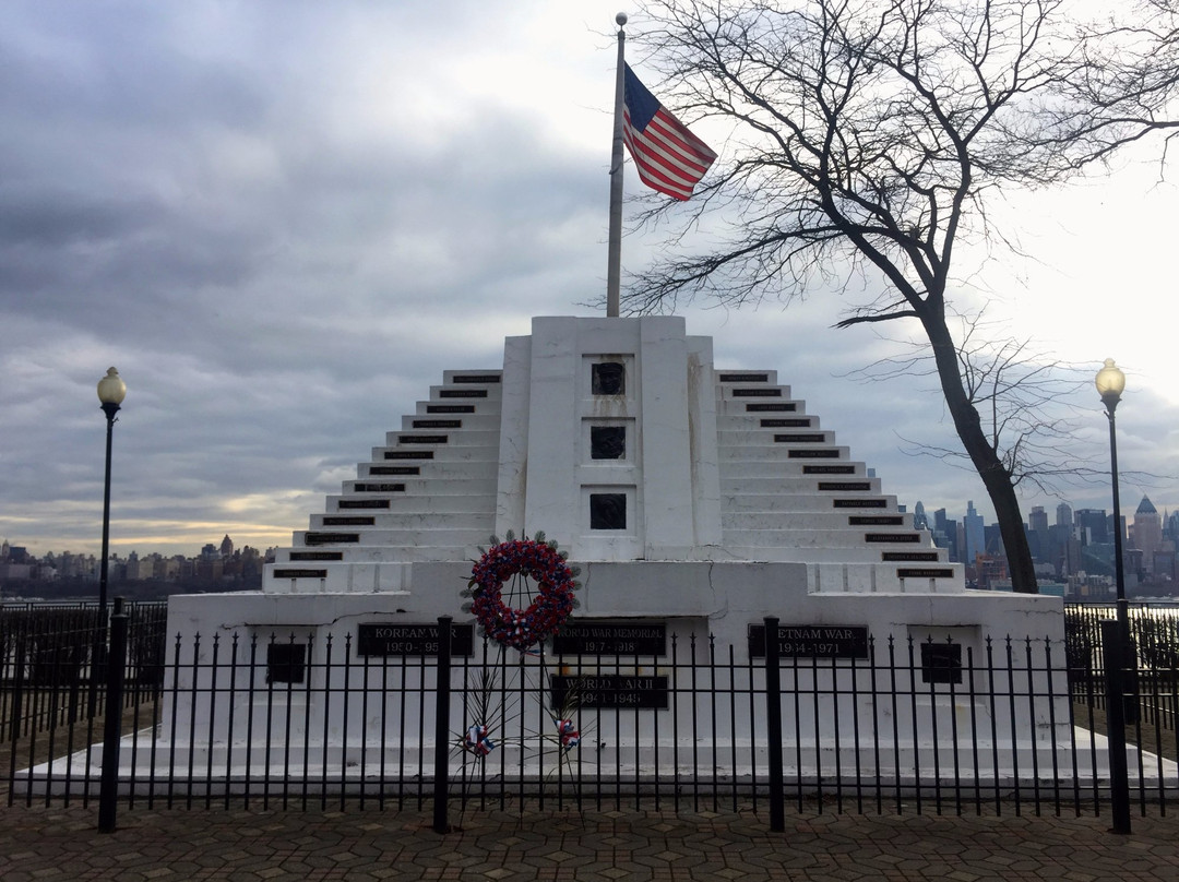 Old Glory Park景点图片
