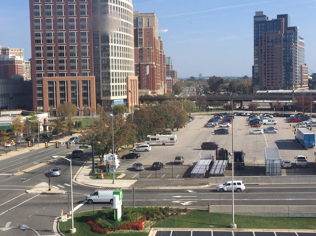 Holiday Inn Alexandria - Carlyle By IHG