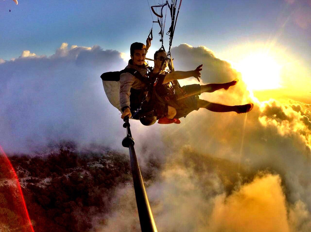Skystar Paragliding景点图片