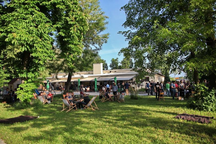 Bazen Bar & BBQ
