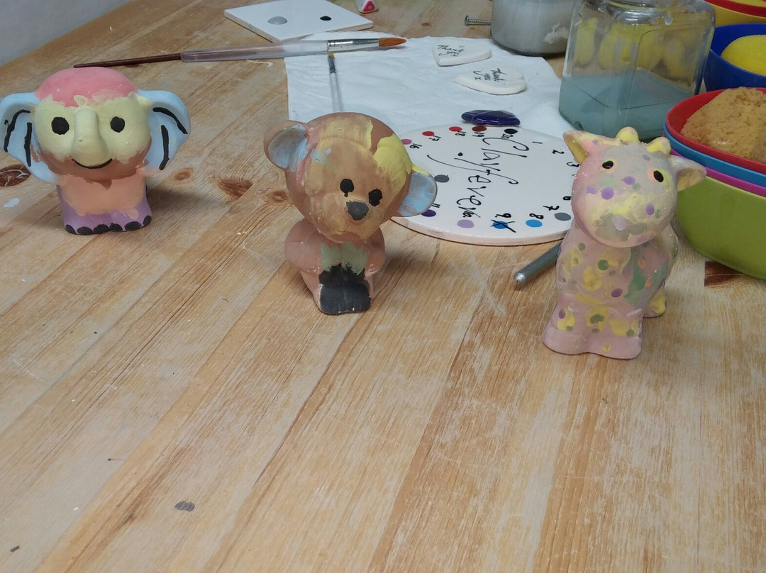 ClayFever Ceramic Painting Studio景点图片