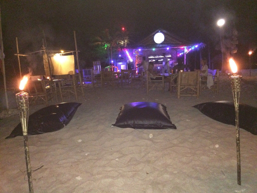 B-52 Beach Bar景点图片
