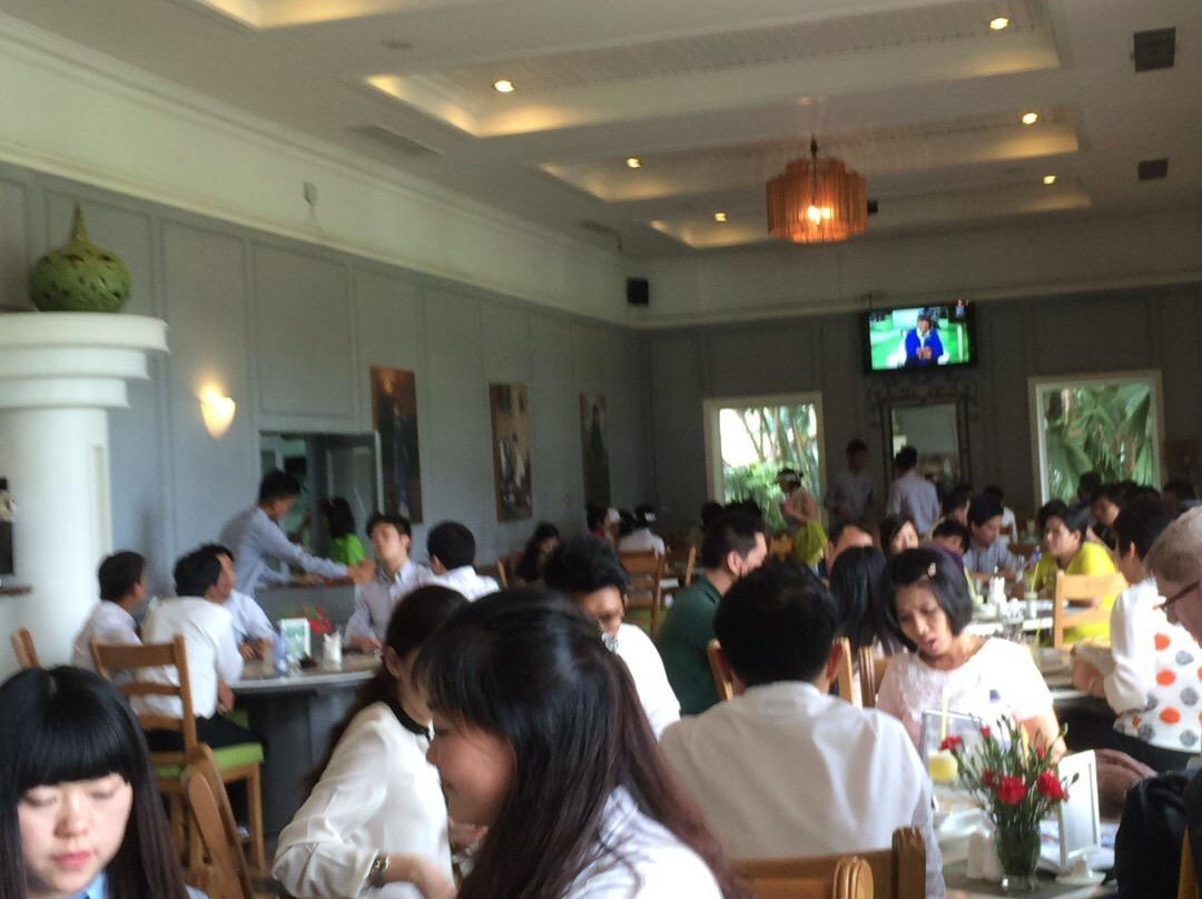 Twantay餐馆和美食-Horizons