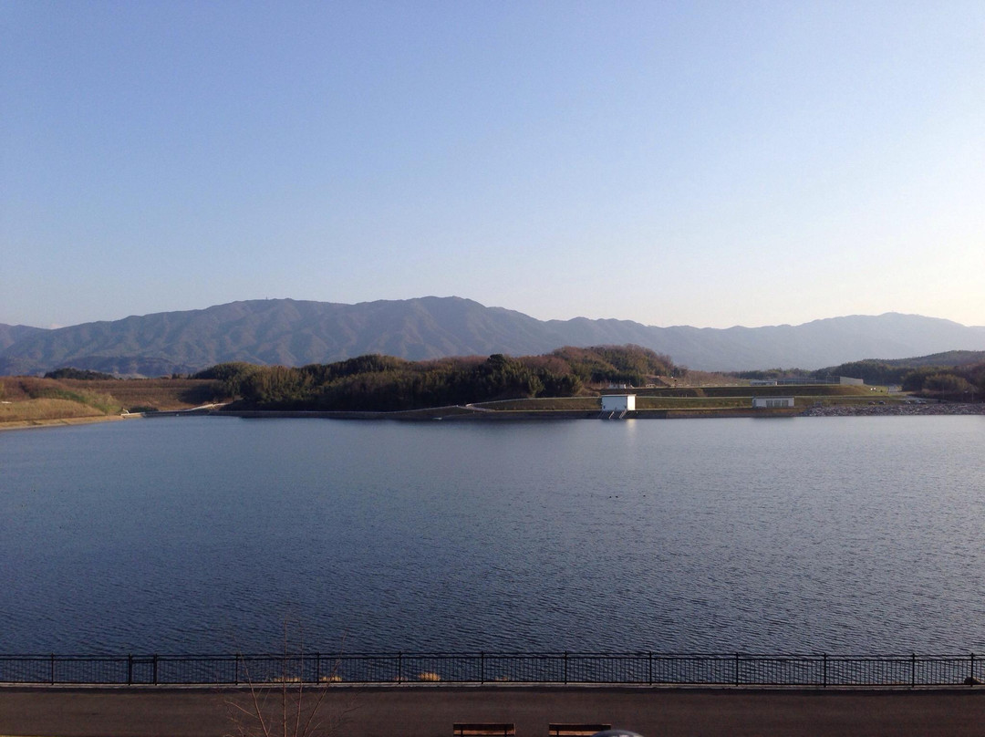 Hozan Lake景点图片