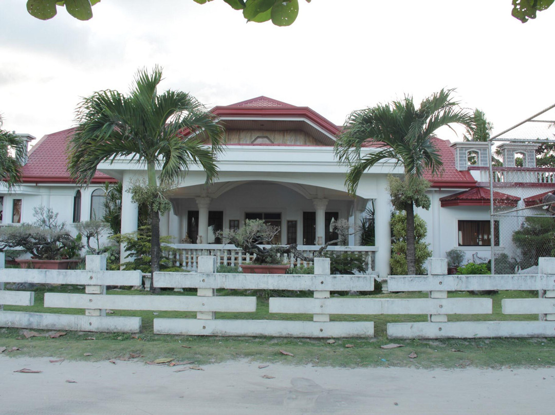 Republic of Inobahan Beach Resort主图