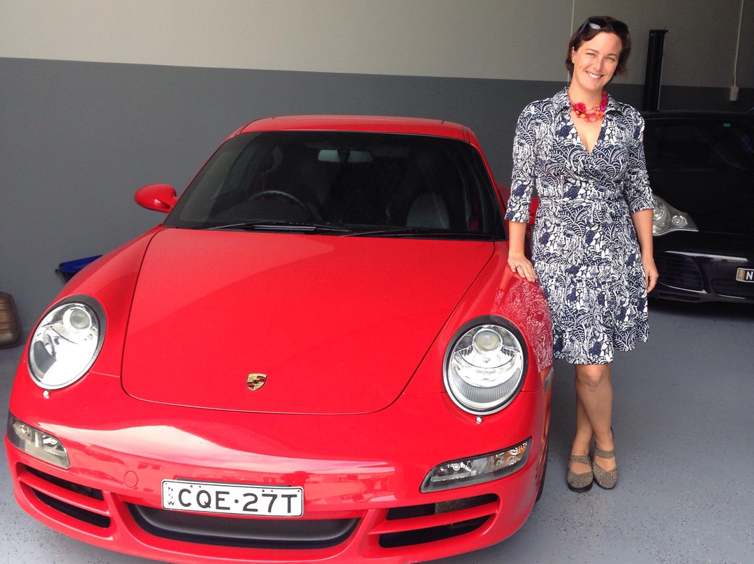 Cliff to Coast Sports Car Drives-海伦斯堡必去景点