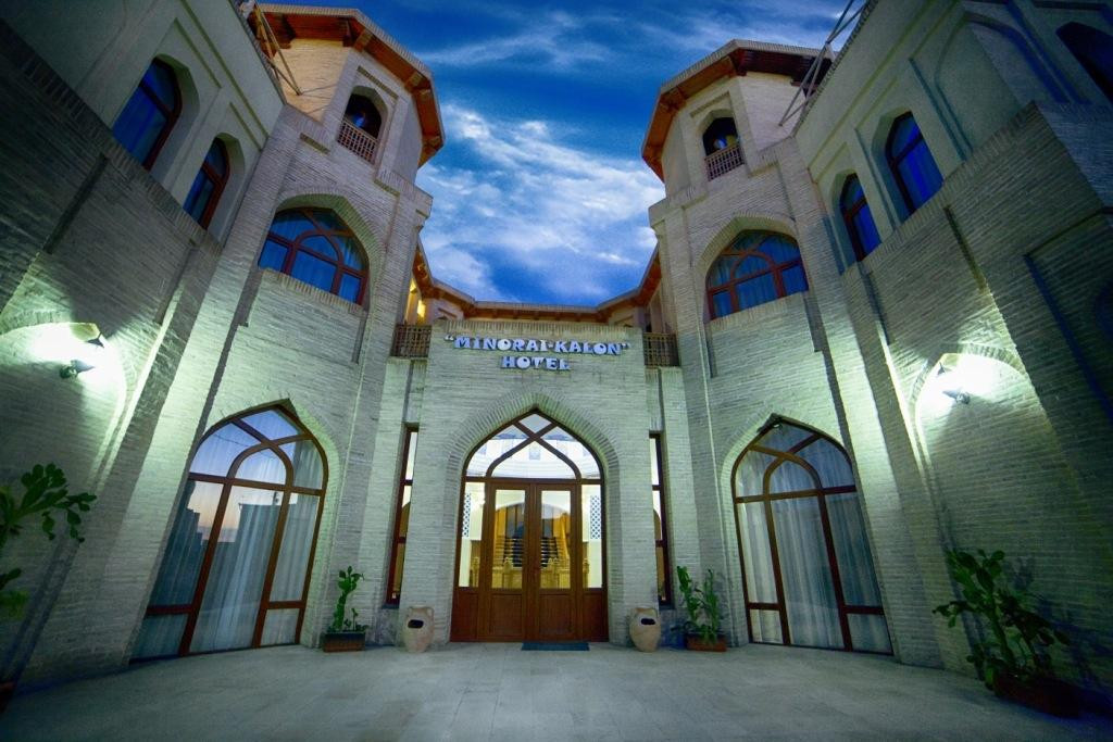 米诺莱卡隆酒店