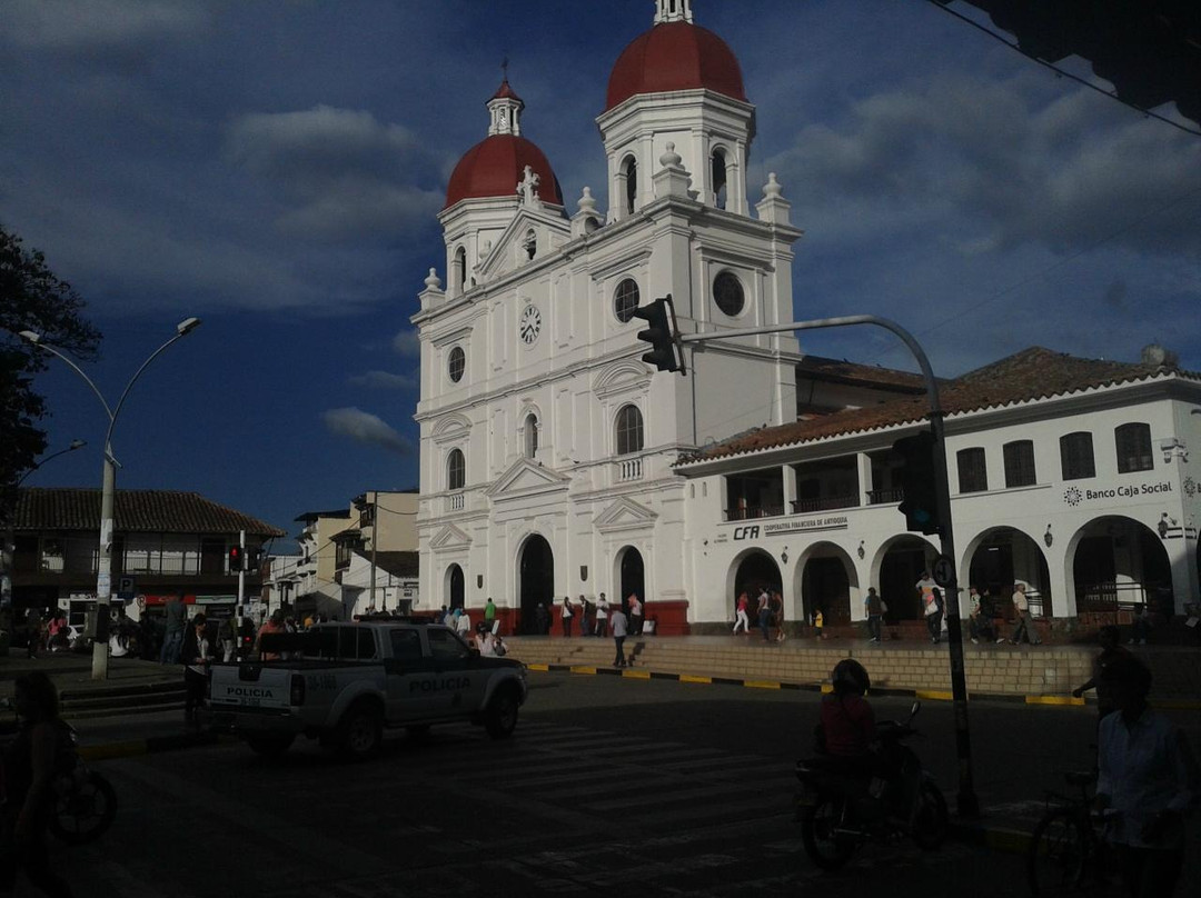 Catedral de San Nicolas-Rionegro必去景点
