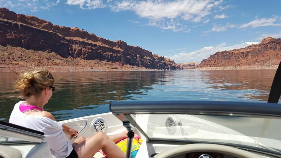 Ticaboo Adventure Center-鲍威尔湖必去景点