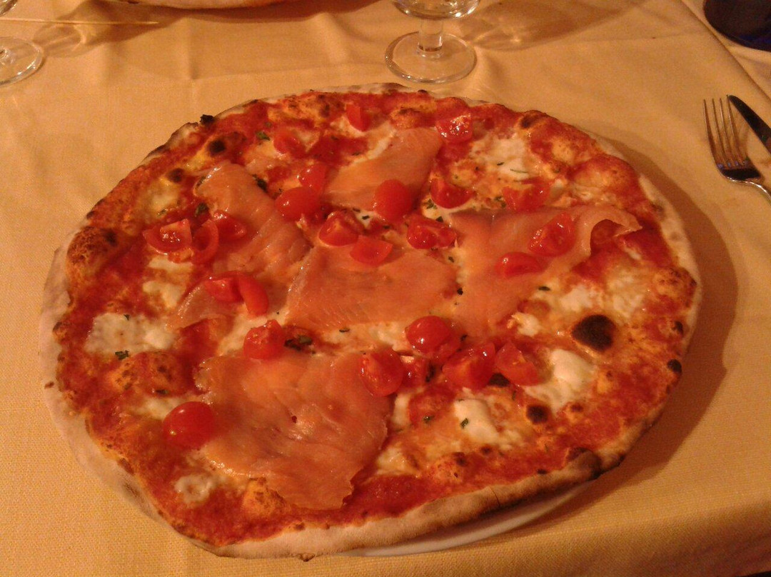 Gonnosfanadiga餐馆和美食-Pizzeria da Giuseppe