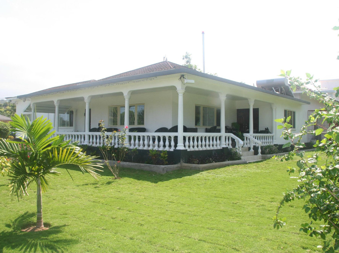 Eslyn Villa