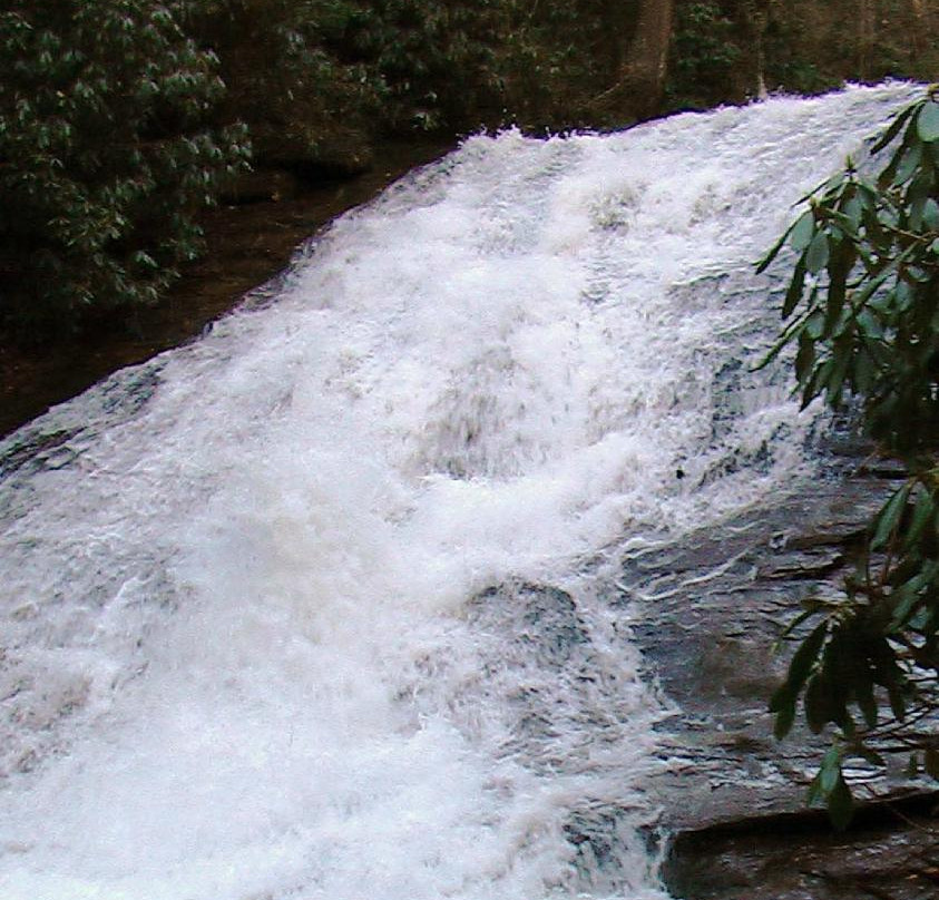 Helton Creek Falls景点图片