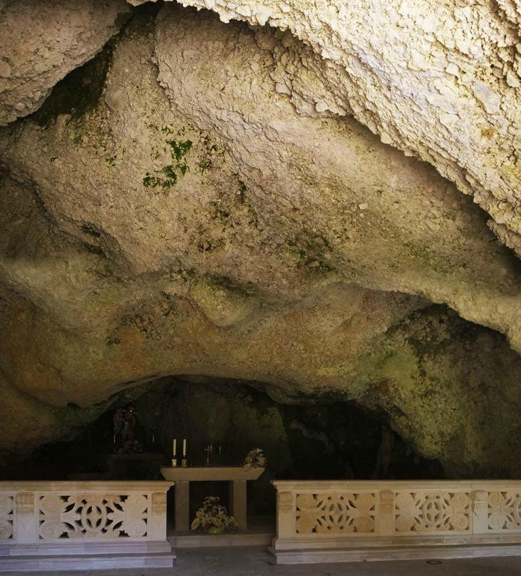 Eremo di San Michele Arcangelo景点图片