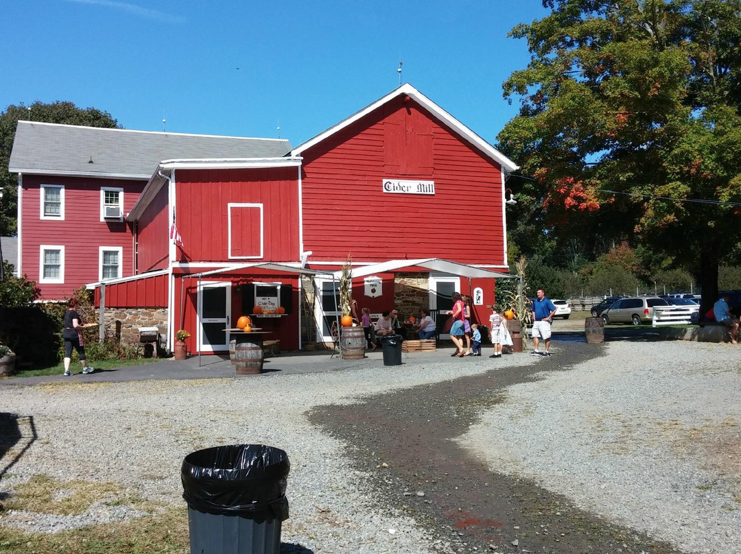 Hacklebarney Farm Cider Mill景点图片
