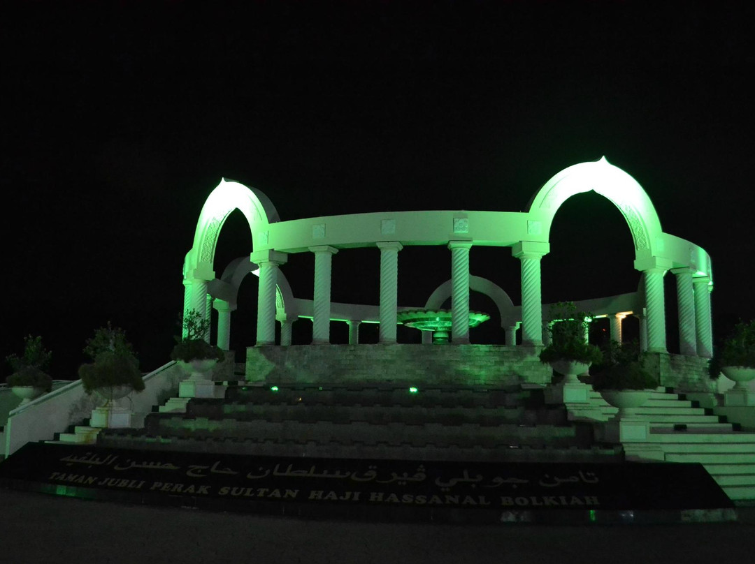 Jubilee Park-斯里巴加湾必去景点
