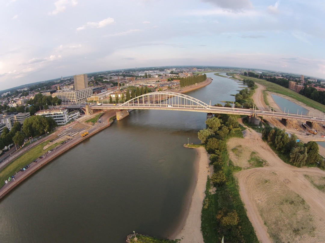 The John Frost Bridge - John Frostbrug景点图片