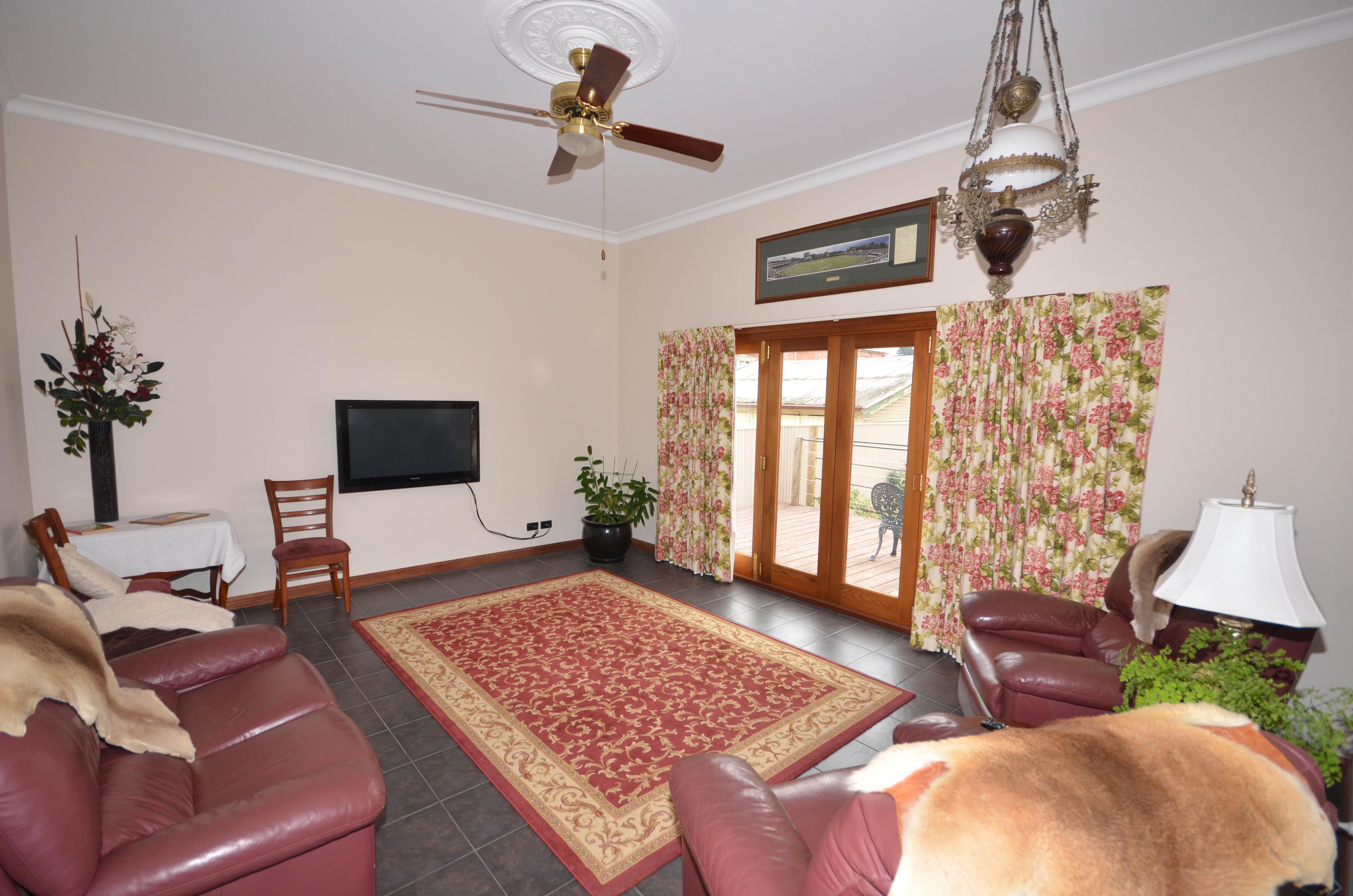 Clarke Street Cottage-官方