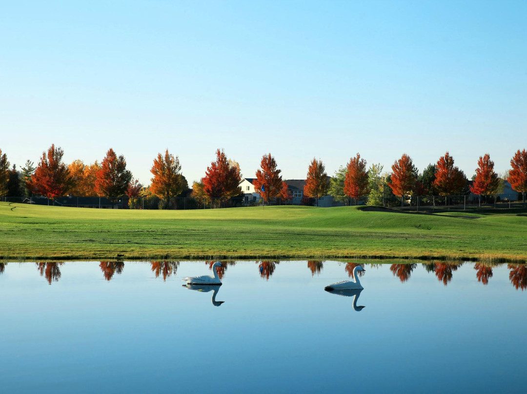 MeadowWood Golf Course景点图片