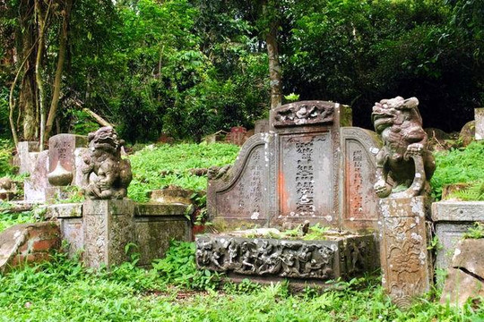 武吉布朗坟场-新加坡必去景点