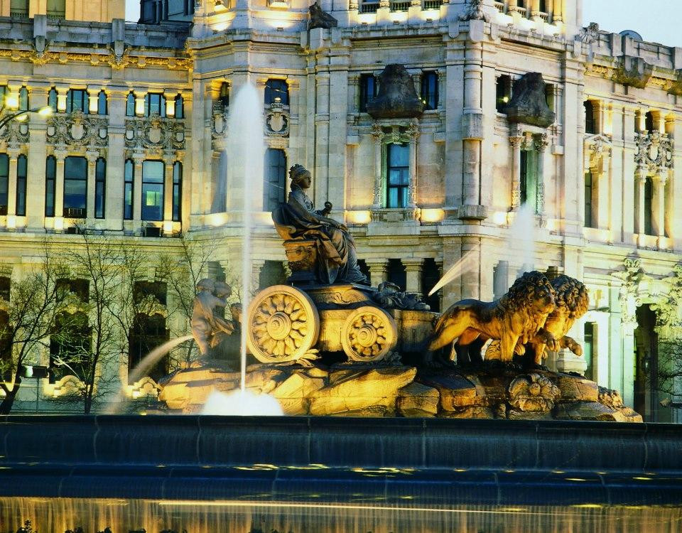 大地女神喷泉-马德里必去景点