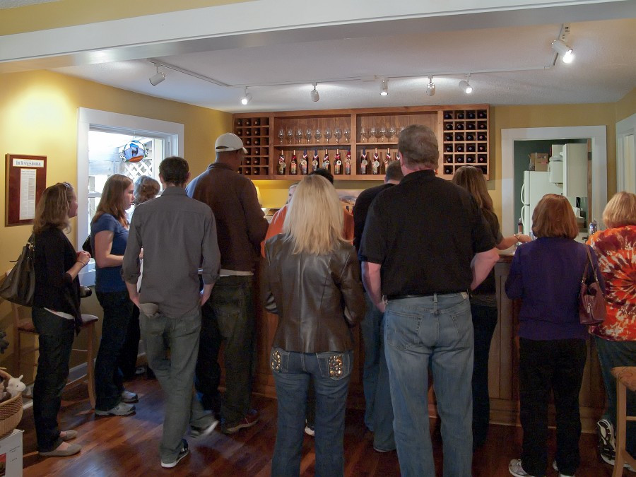 Divine Llama Vineyards-East Bend必去景点