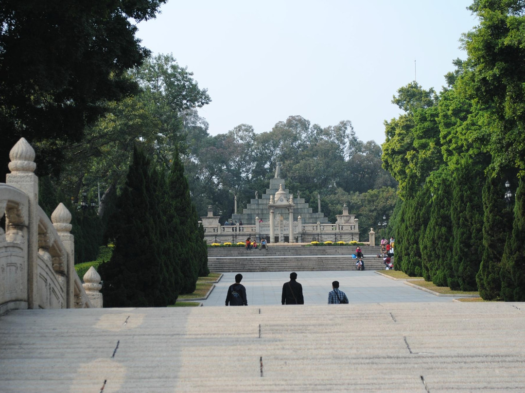 黄花岗公园-广州市必去景点