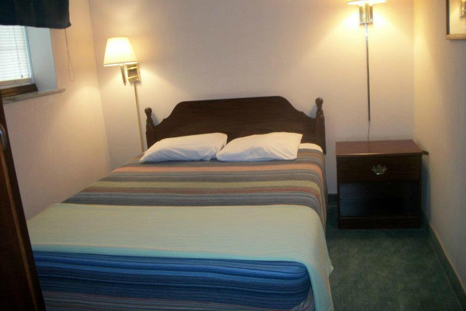 Colonial Inn South-客卧