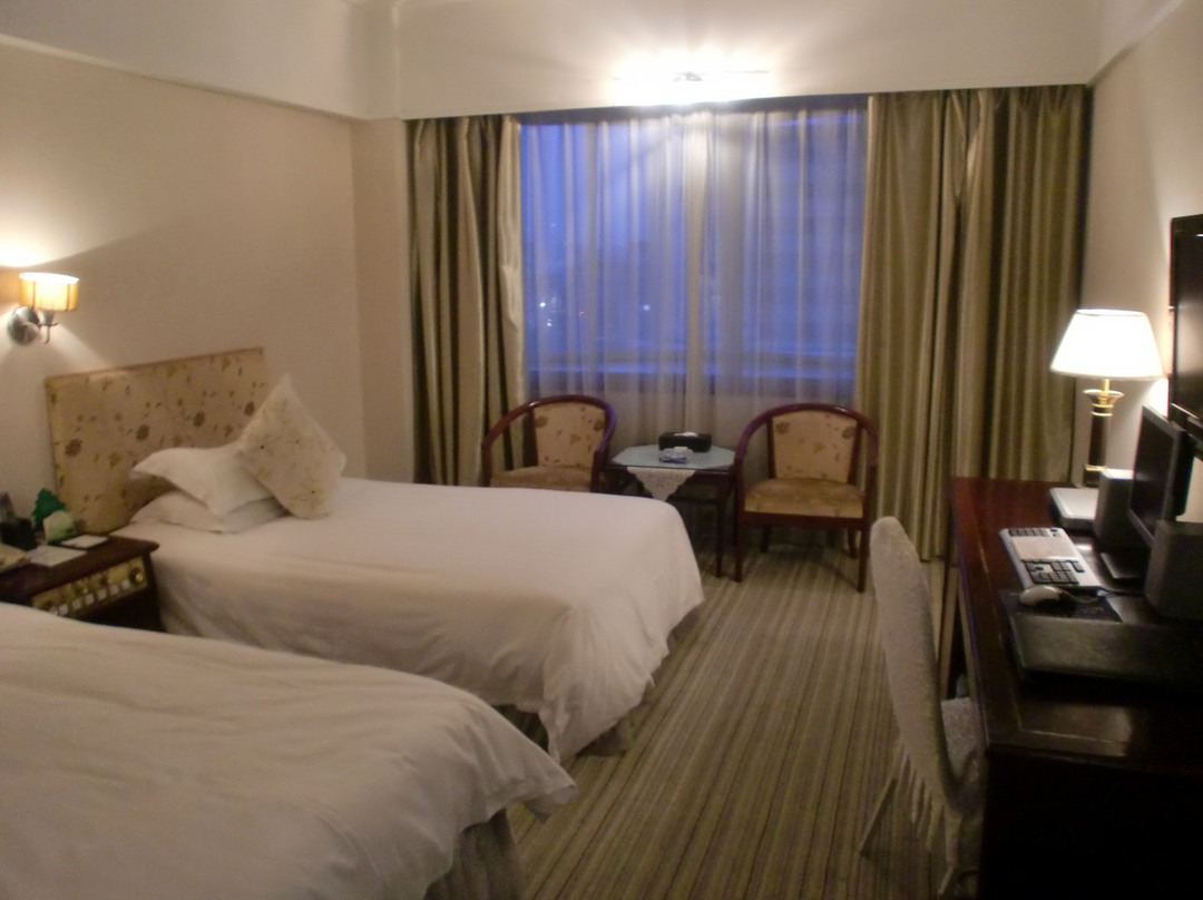 龙祥大酒店主图