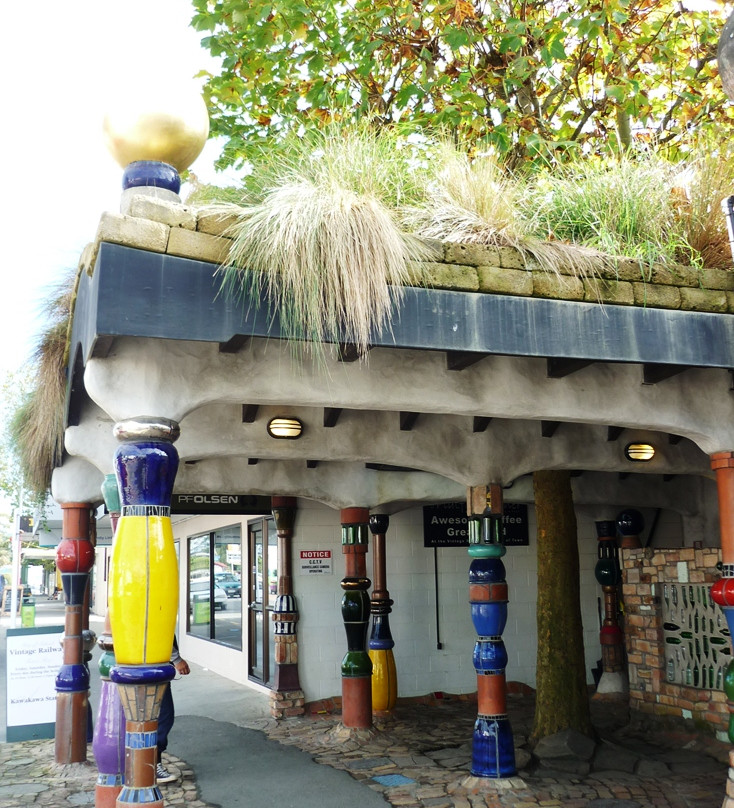 Kawakawa Public Toilets by Hundertwasser景点图片