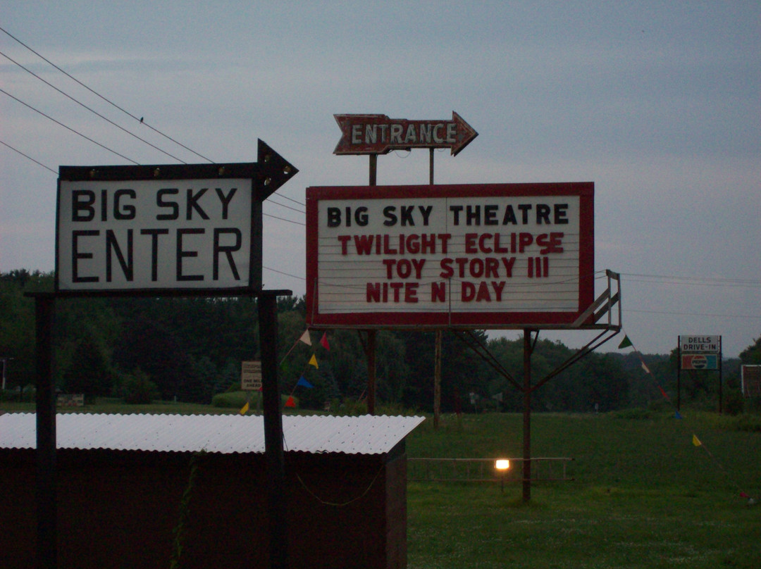 Big Sky Twin Drive-In Theater景点图片
