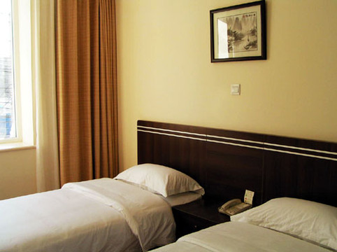 朗悦快捷酒店主图