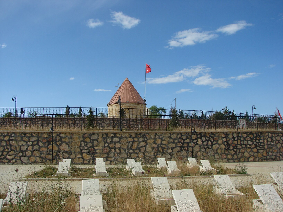 Bayburt Şehitliği