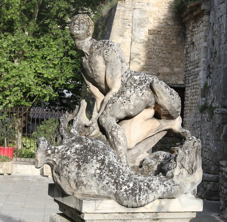 Statue de Saint-Véran景点图片