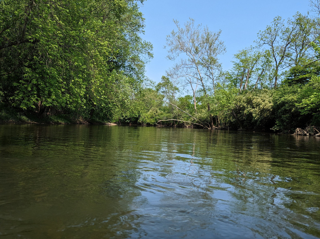 Trapper John's Canoe Livery-格罗夫城必去景点