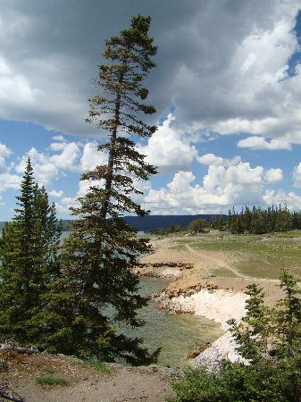 Storm Point Trail景点图片