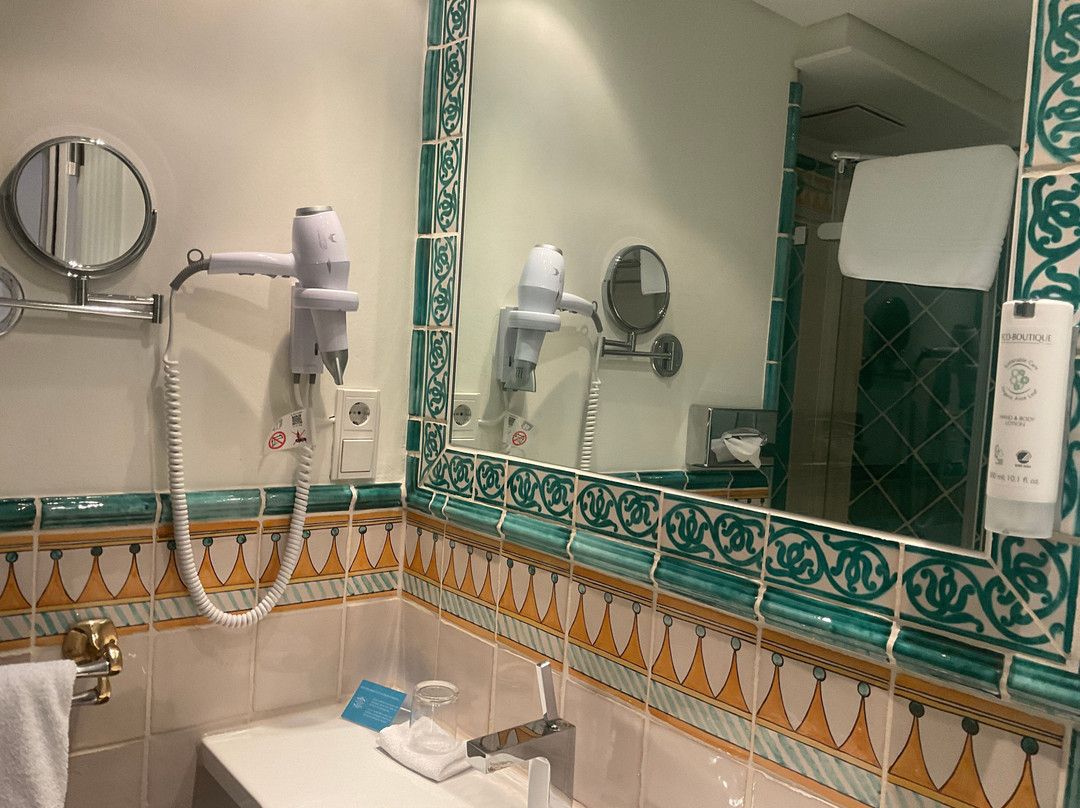 拉卡萨酒店主图