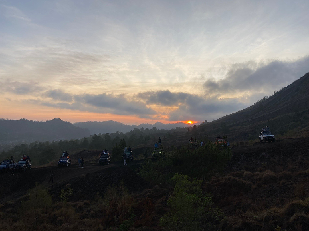 Mount Batur Jeep Sunrise and Black Lava by Maha景点图片