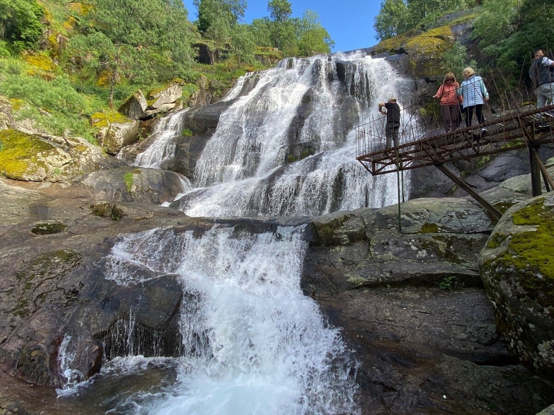 Cascada Del Caozo景点图片