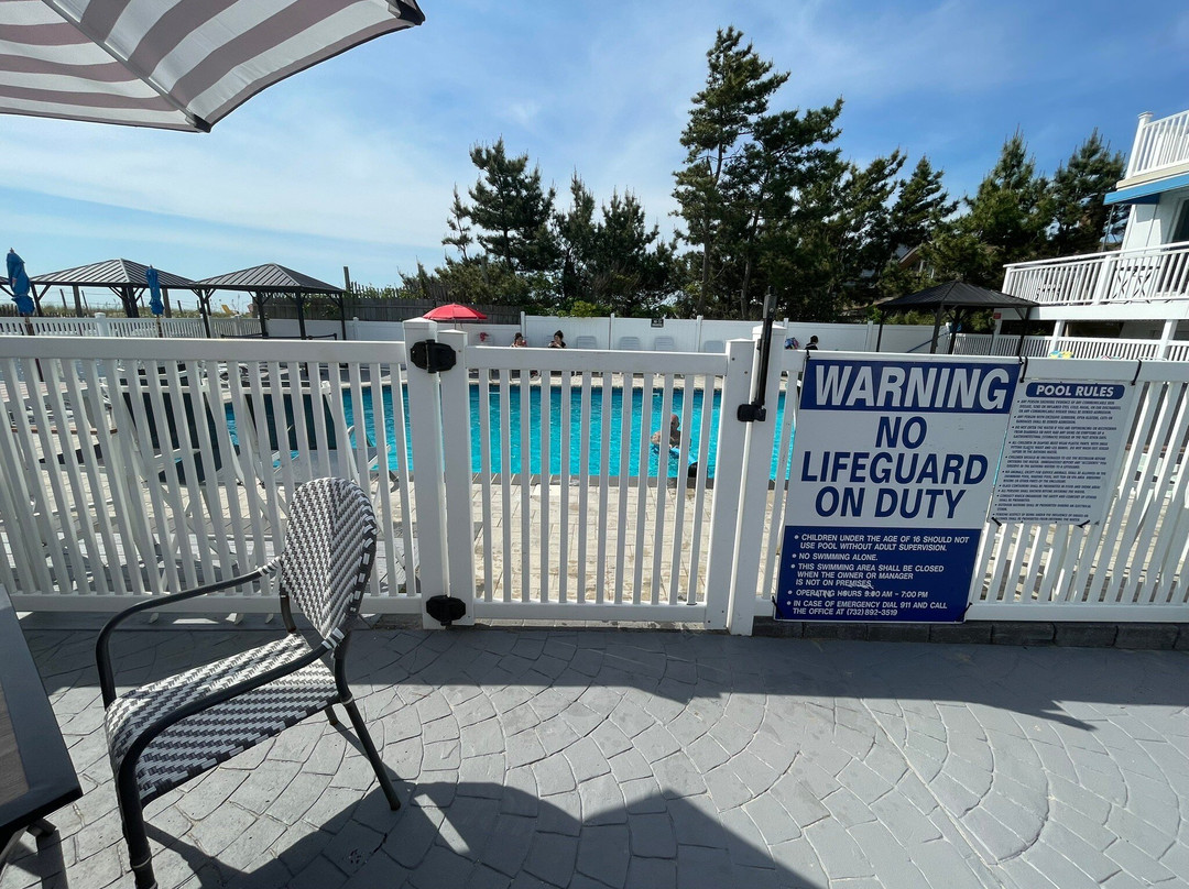 Driftwood Motel主图