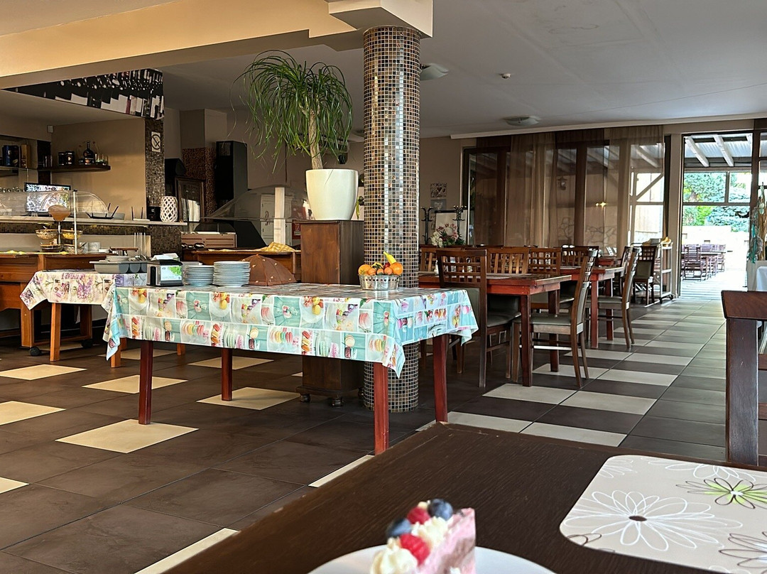 Hotel Piknik and Restaurant主图
